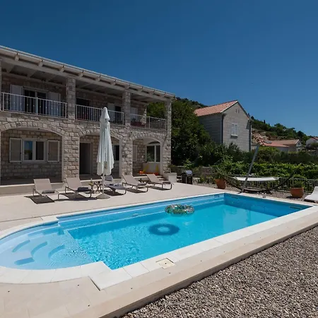 Holiday home Sunny Oasis - Family Fun Orasac