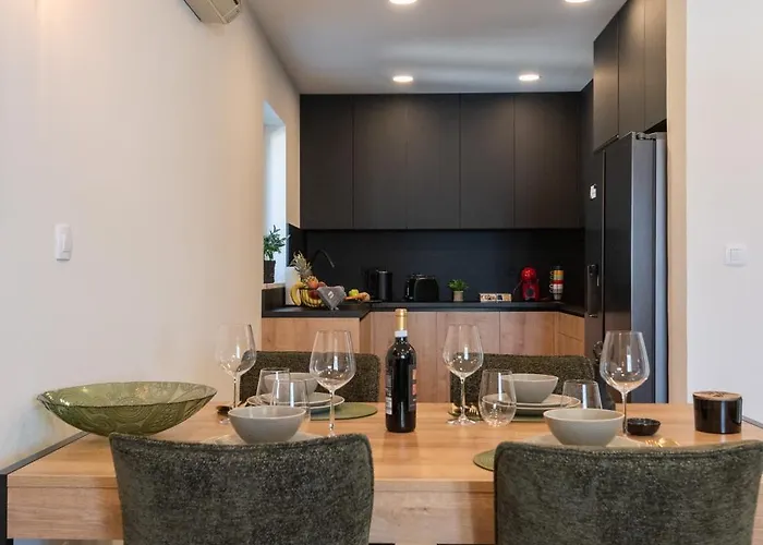 Sunny Oasis - Family Fun בית נופש