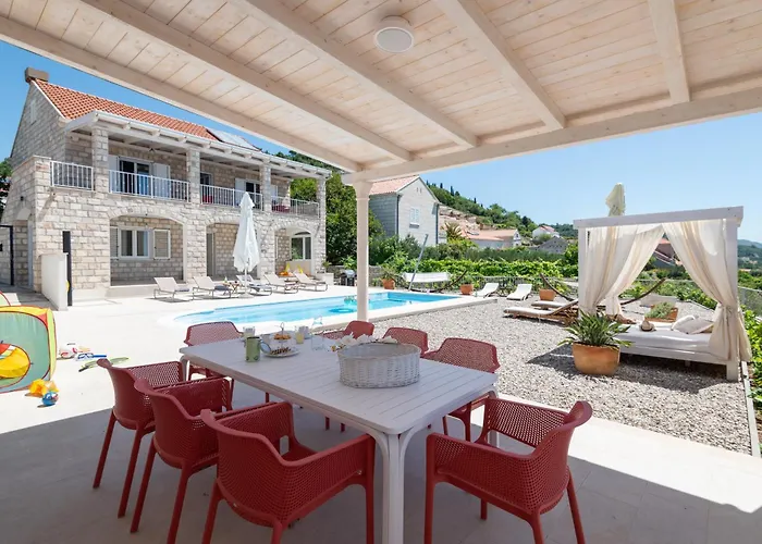 Sunny Oasis - Family Fun * אורסאץ