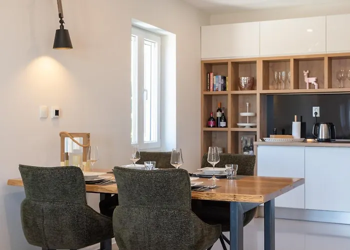 בית נופש Sunny Oasis - Family Fun *