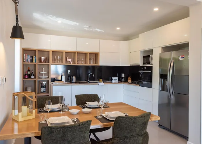 Sunny Oasis - Family Fun אורסאץ