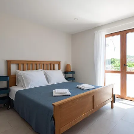 Sunny Oasis - Family Fun