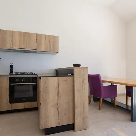 Sunny Oasis - Family Fun Orasac