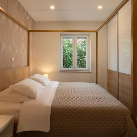 Sunny Oasis بيت للعطل