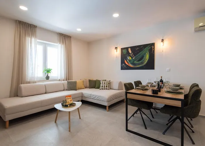 Sunny Oasis - Family Fun Feriehus *