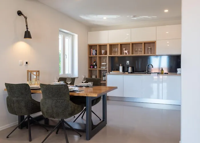 Sunny Oasis - Family Fun Feriehus *